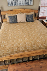 NANTUCKET MUSTARD/CREAM QUEEN BED COVER